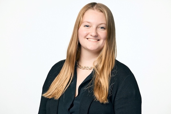 Portrait of NEW HAMPSHIRE: Confidence in the Lab, Clarity in the Future