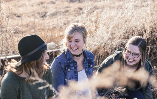 College Studentsoutsideimage 134854